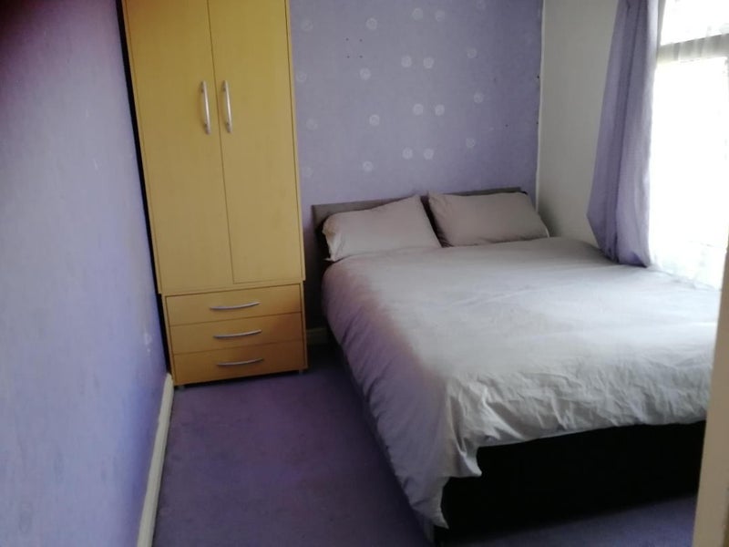 Room Briscoe Road in Coventry