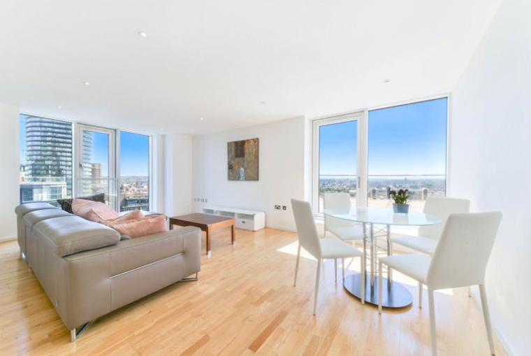 Flat Millharbour in Greater London