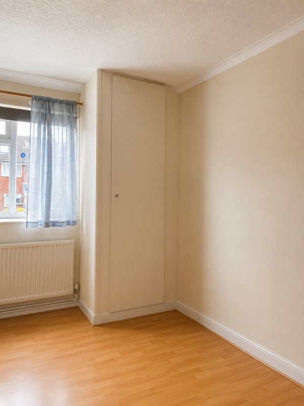 Room Fairfax Road in Greater London