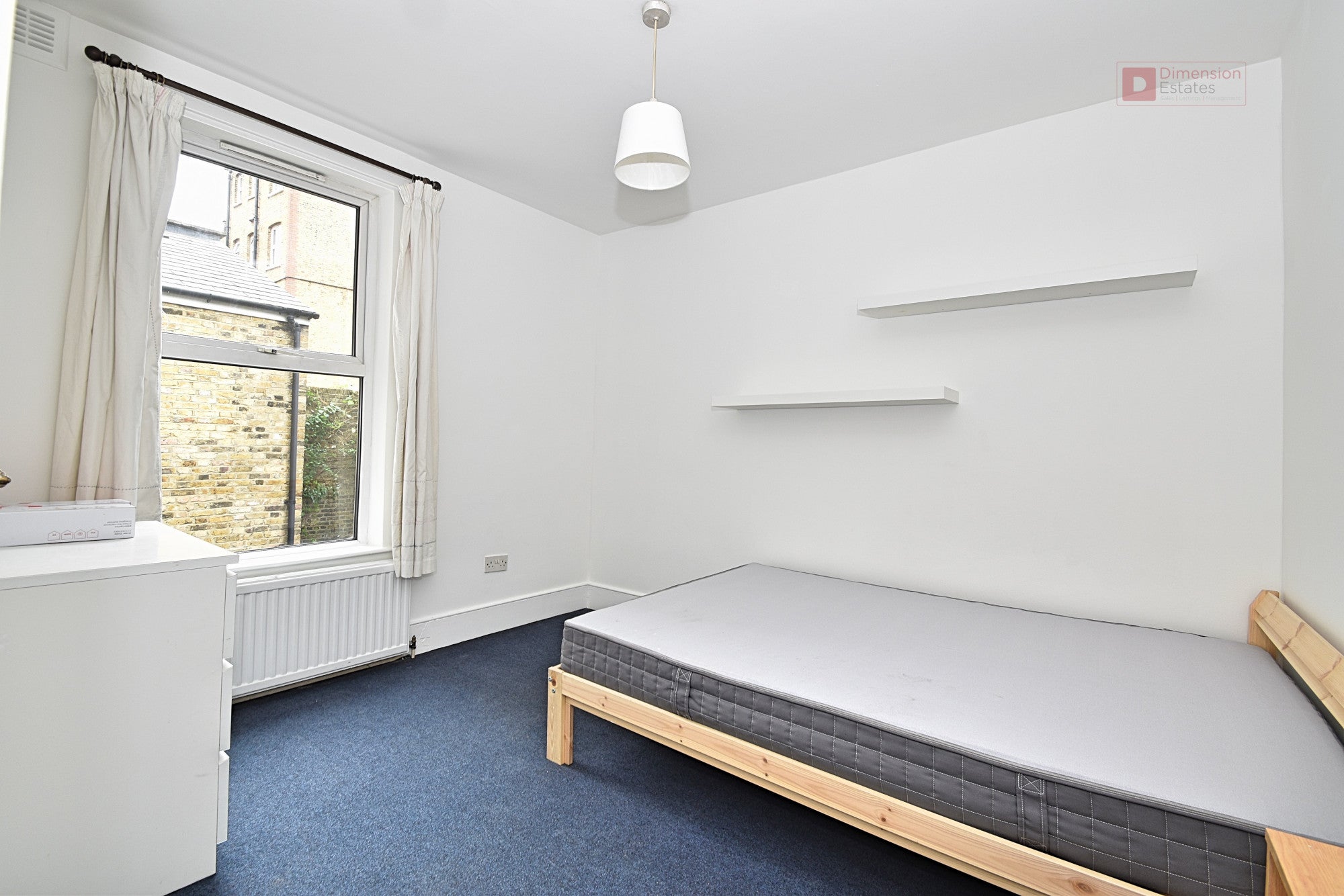 Flat Graham Road in Greater London