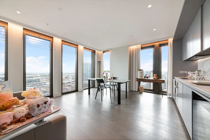 Flat Bishopsgate Plaza in City of London