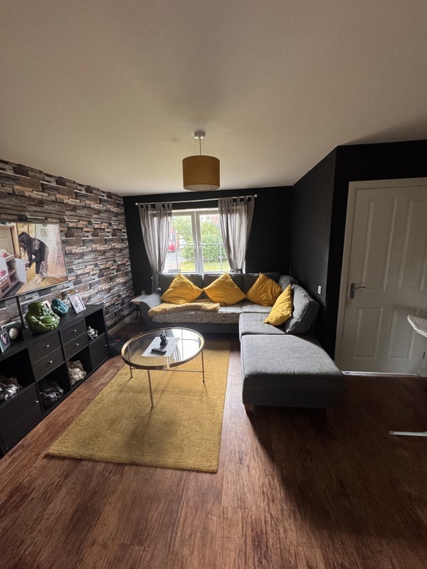 Room Springfield Gardens in Glasgow