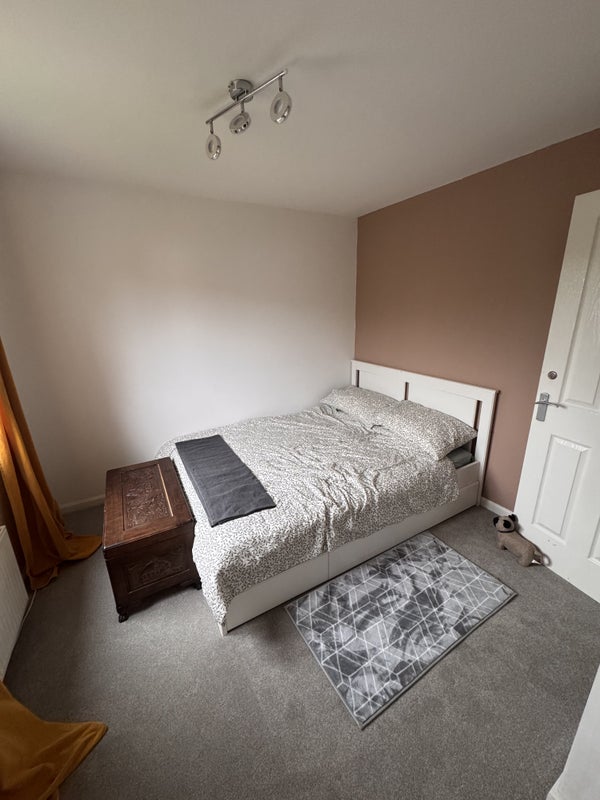Room Springfield Gardens in Glasgow
