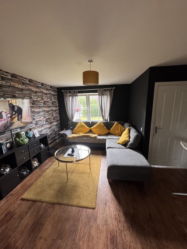 Room Springfield Gardens in Glasgow