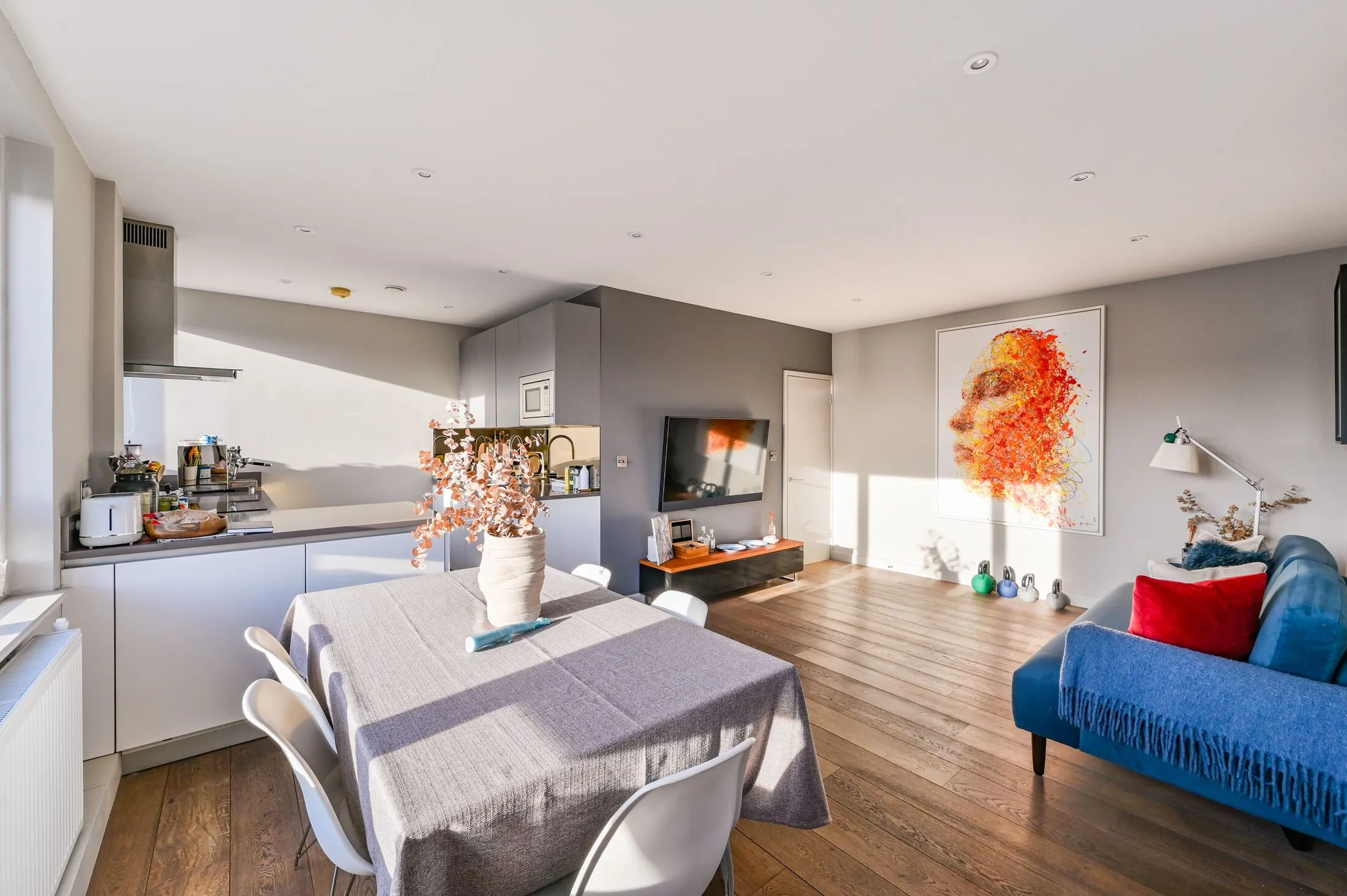 Flat Park Crescent in City of Westminster