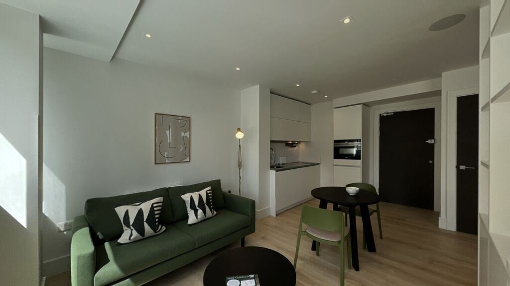 Flat Humphry Repton Lane in Greater London