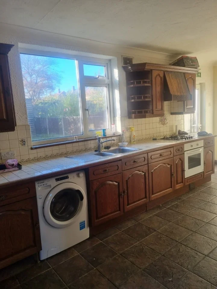 House Charlbury Crescent in Greater London