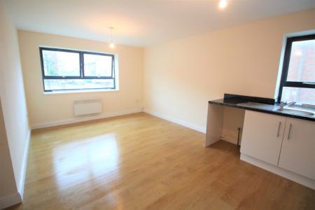 Flat Cateaton Street in Bury