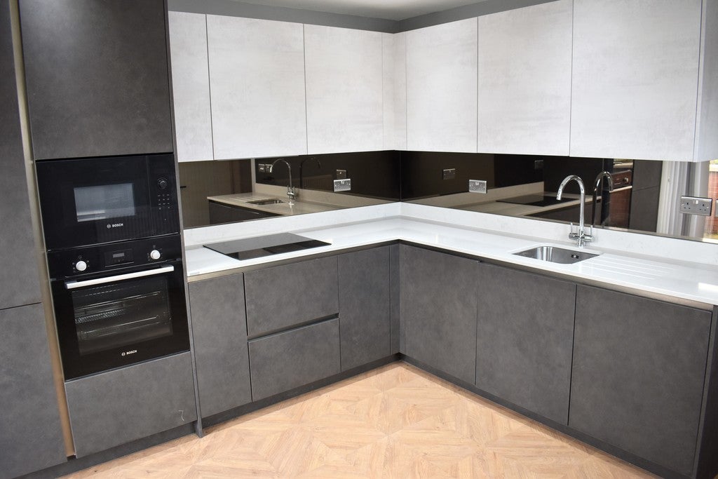 Flat Meldon Road in Manchester