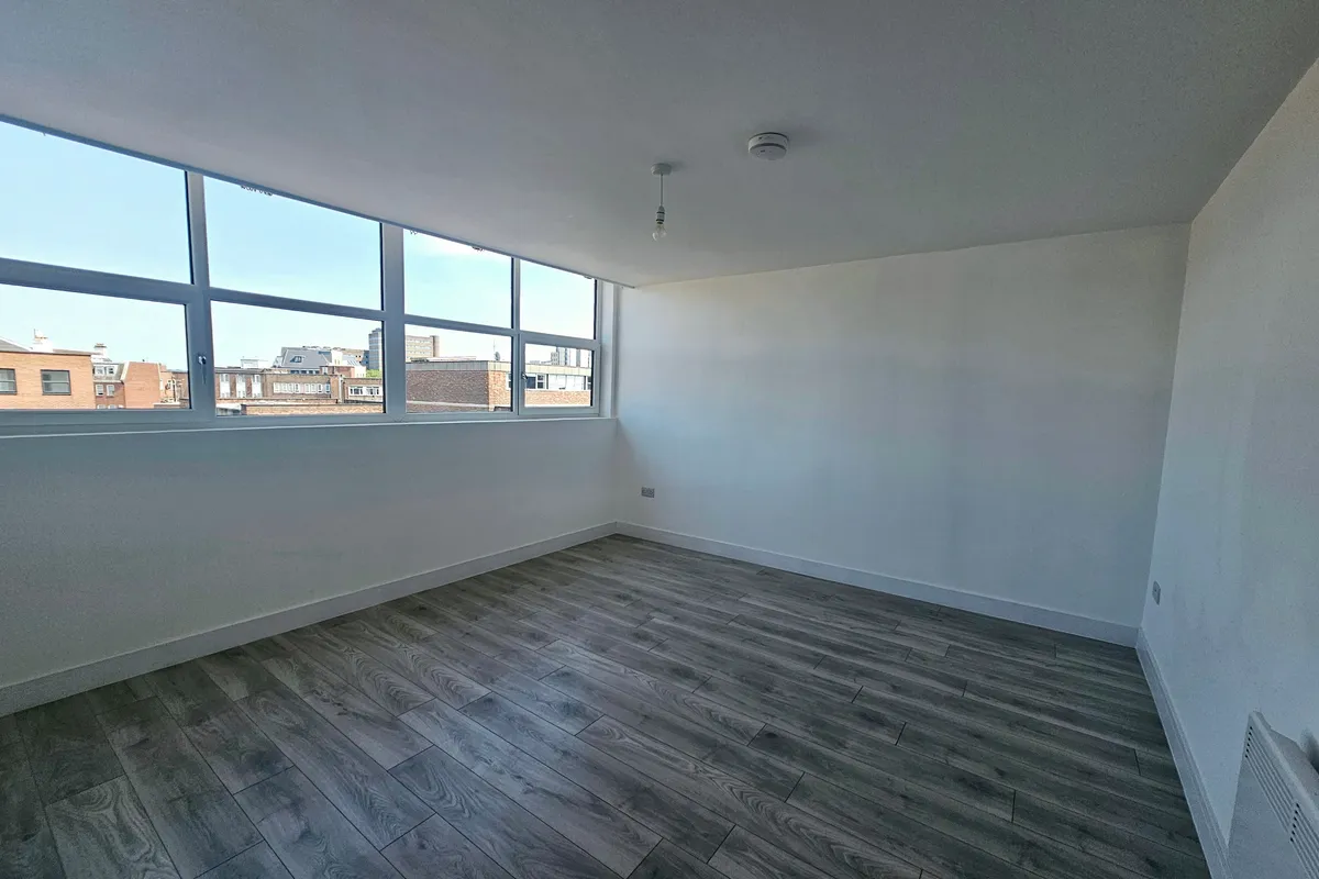 Flat Carlton Place in Southampton