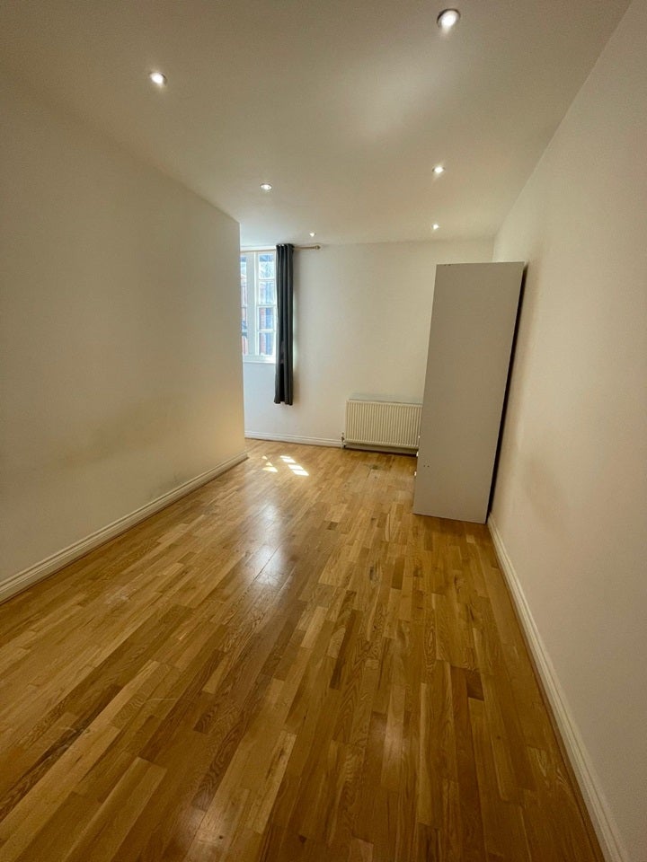 Flat Rutland Road in Greater London