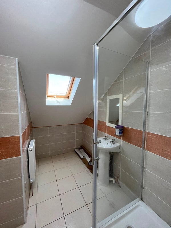 Room Colum Road in Cardiff