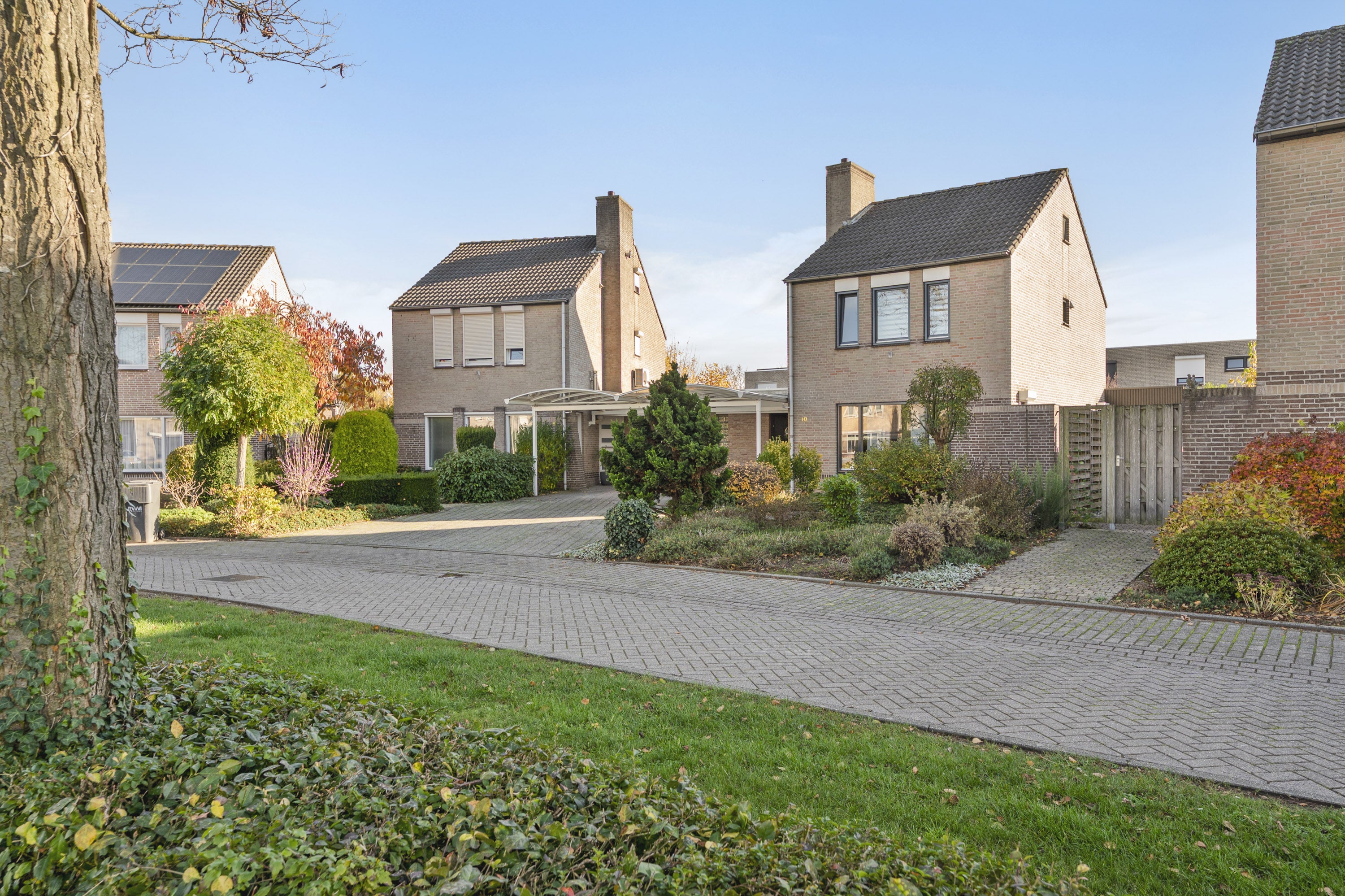 Huis Dorpstraat 10 in Buchten