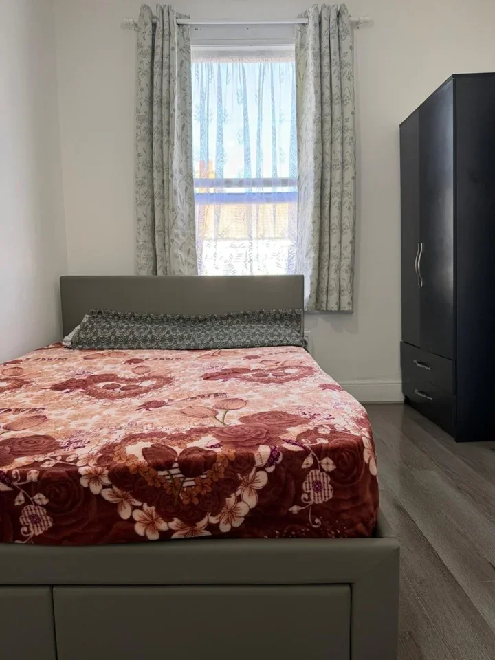 Room Kingsway in Greater London