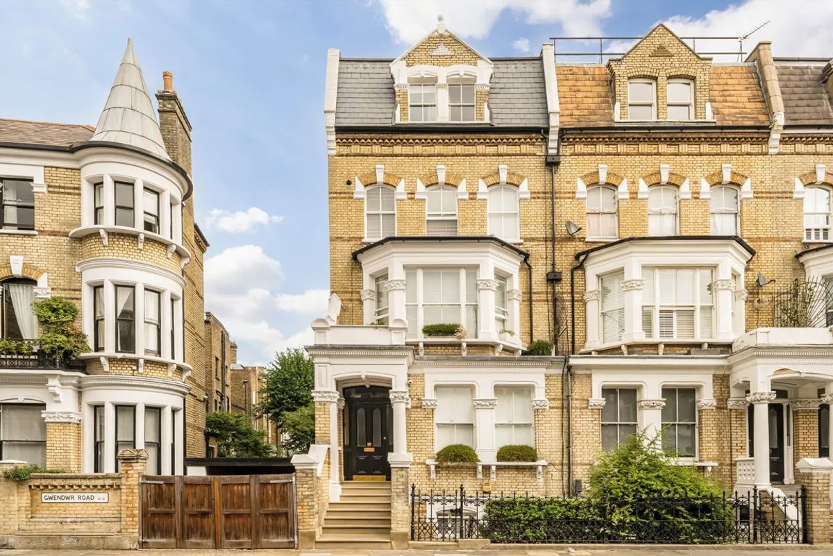 Flat Gwendwr Road in Greater London