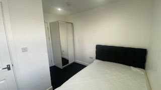 Room Harley Street in Coventry