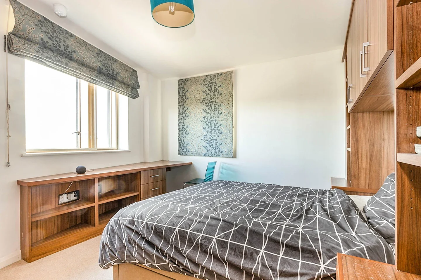 Flat Albert Road in Greater London