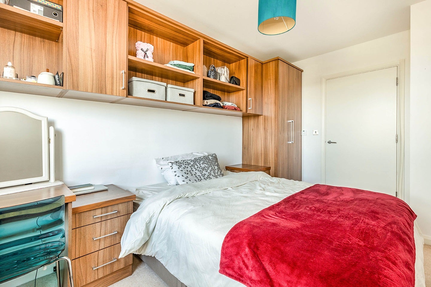Flat Albert Road in Greater London