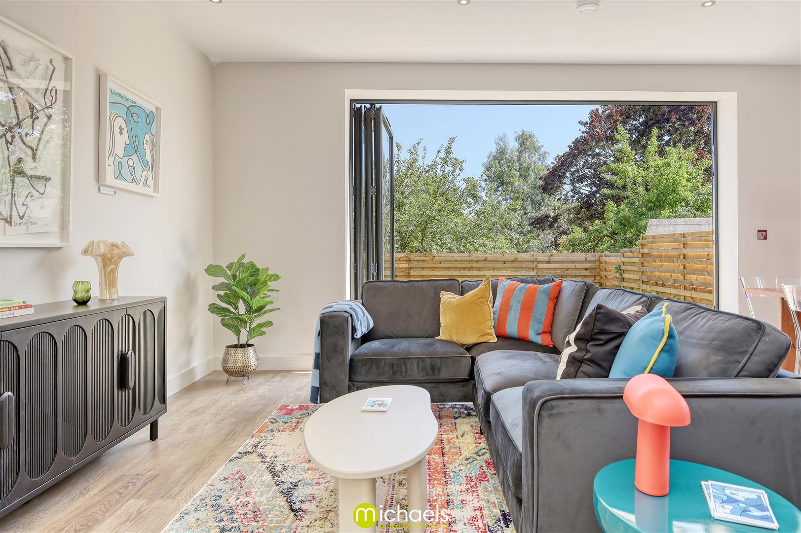 Flat Anglesea Road in Colchester