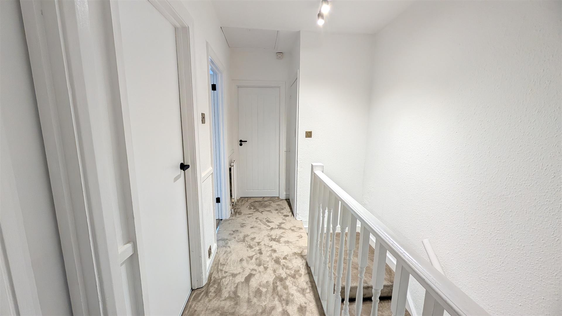 Flat Glengall Road in Greater London