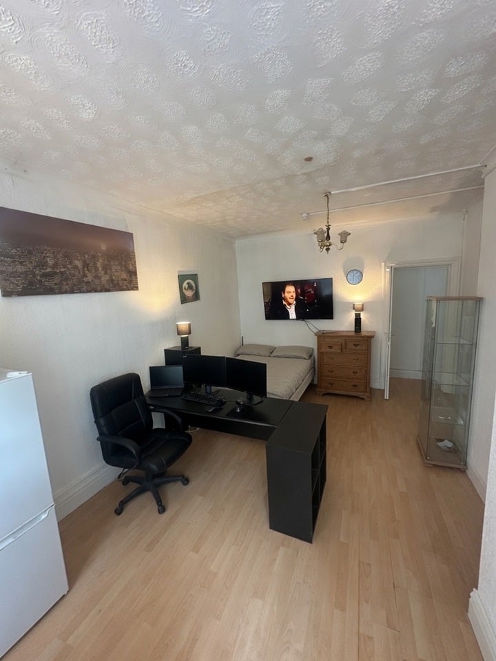 Room Westby Road in Bournemouth