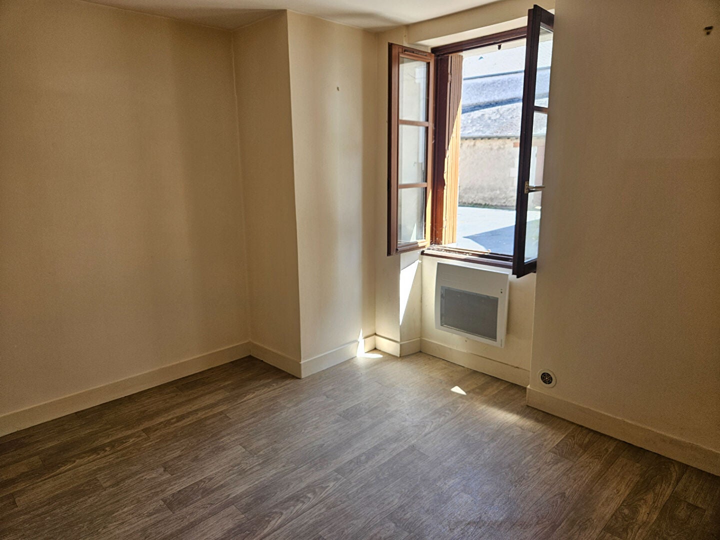 Flat Rue Alfred de Vigny in Ciran