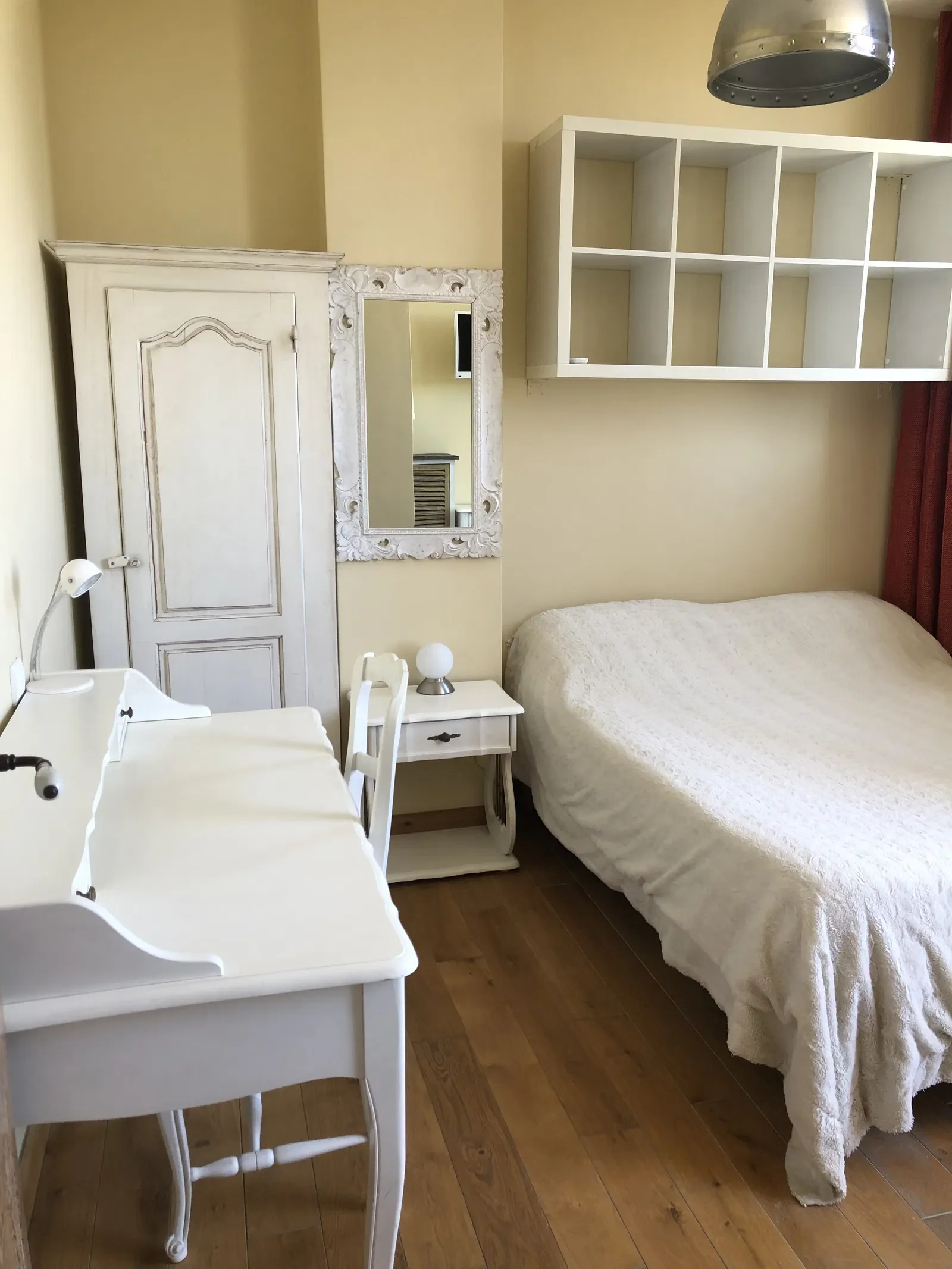 Chambre Boulevard de Provence à Saint-Laurent-du-Var