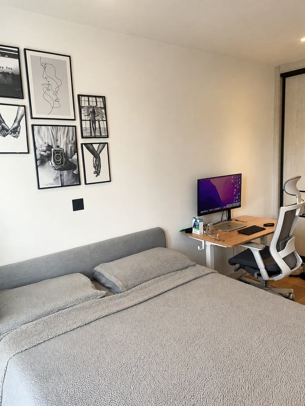 Room Alward Street in Greater London