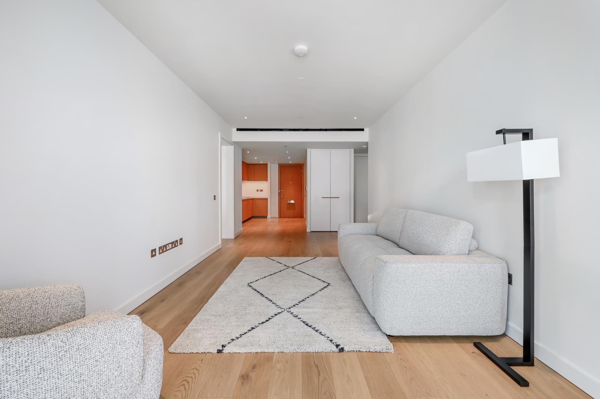 Flat Prospect Way in Greater London
