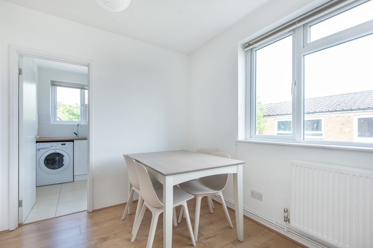 Flat Little Dimocks in Greater London