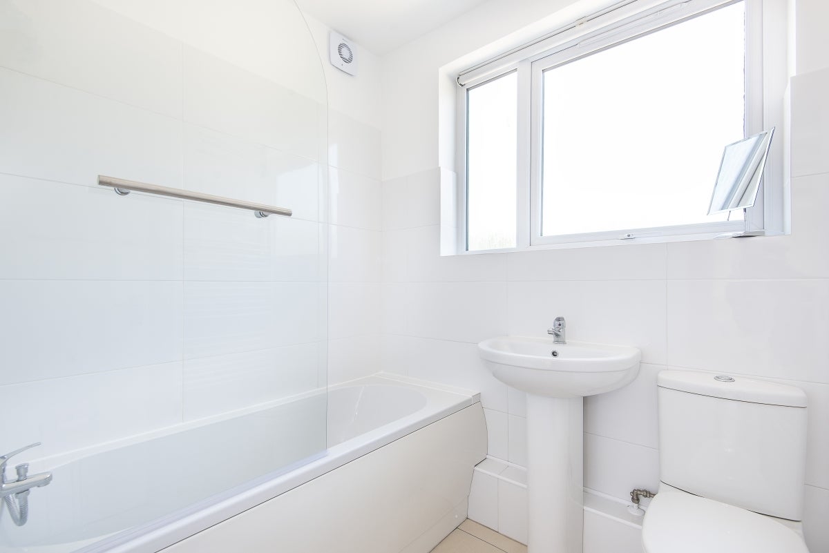 Flat Little Dimocks in Greater London