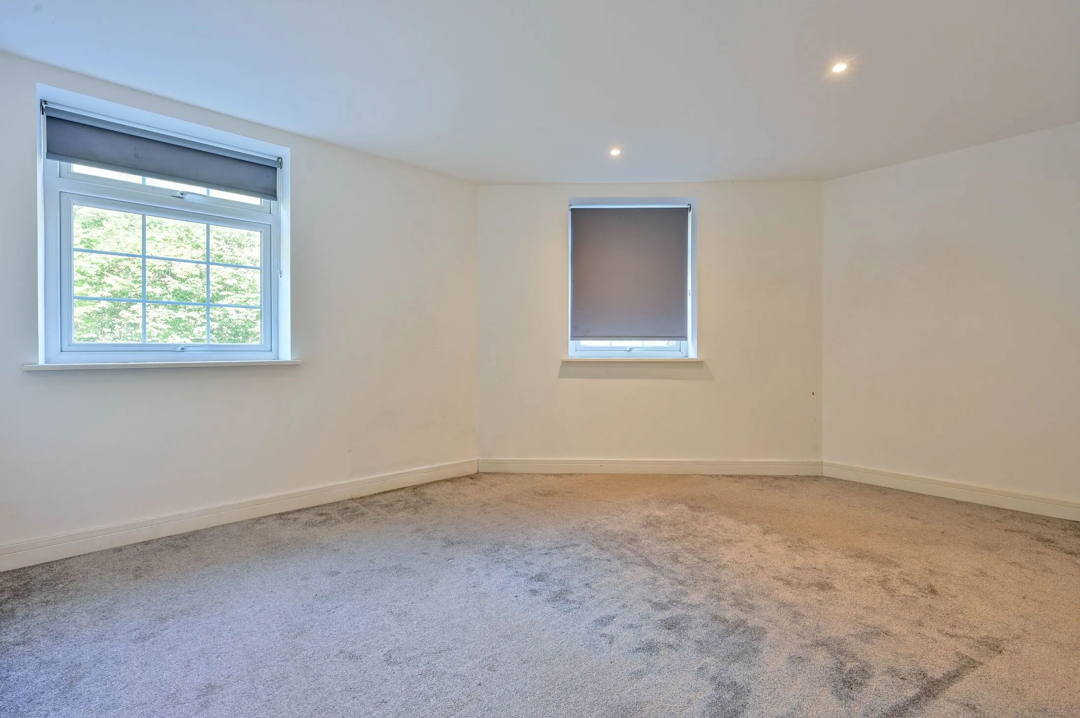 Flat Westfield Road in Woking