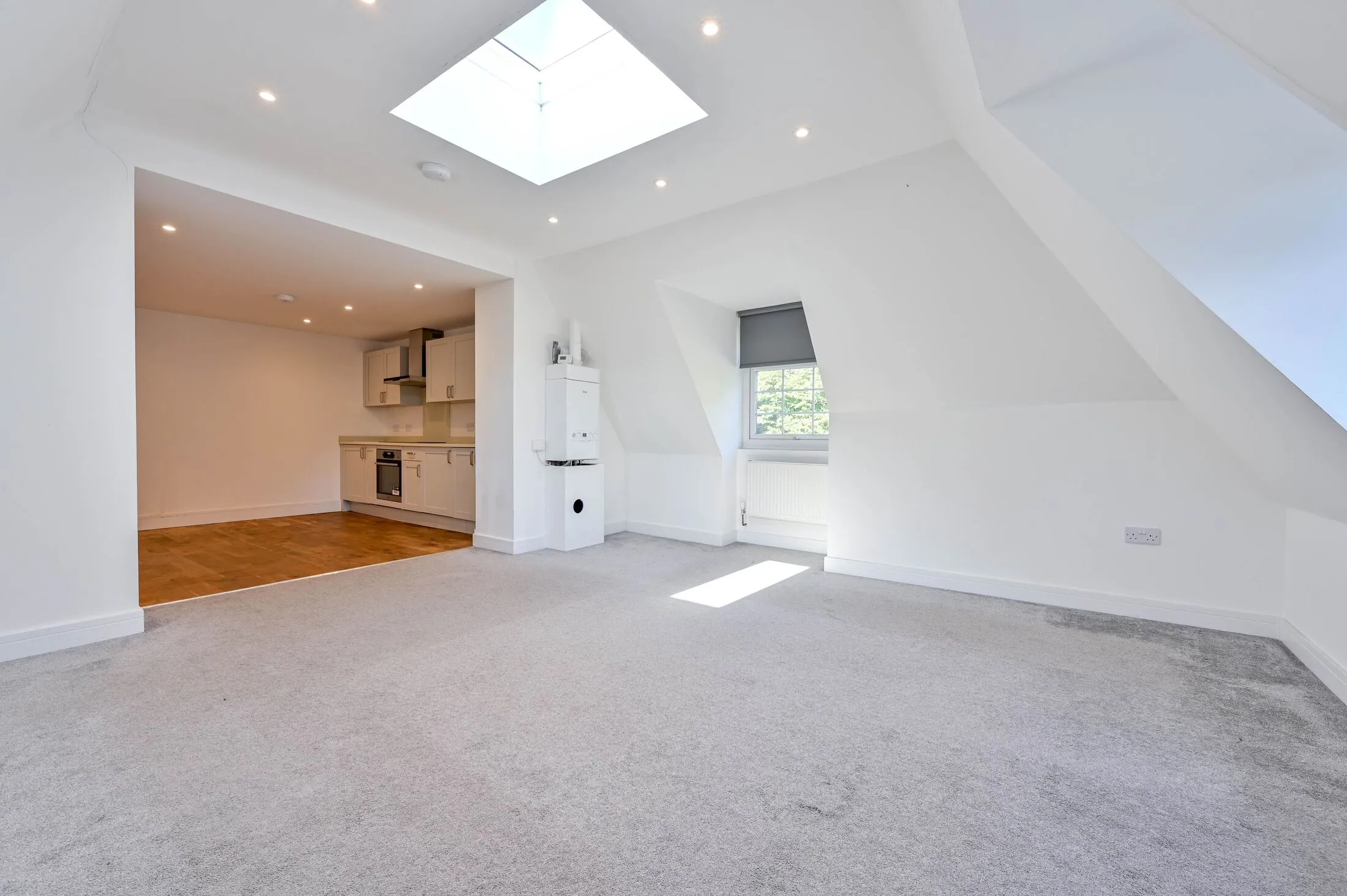 Flat Westfield Road in Woking
