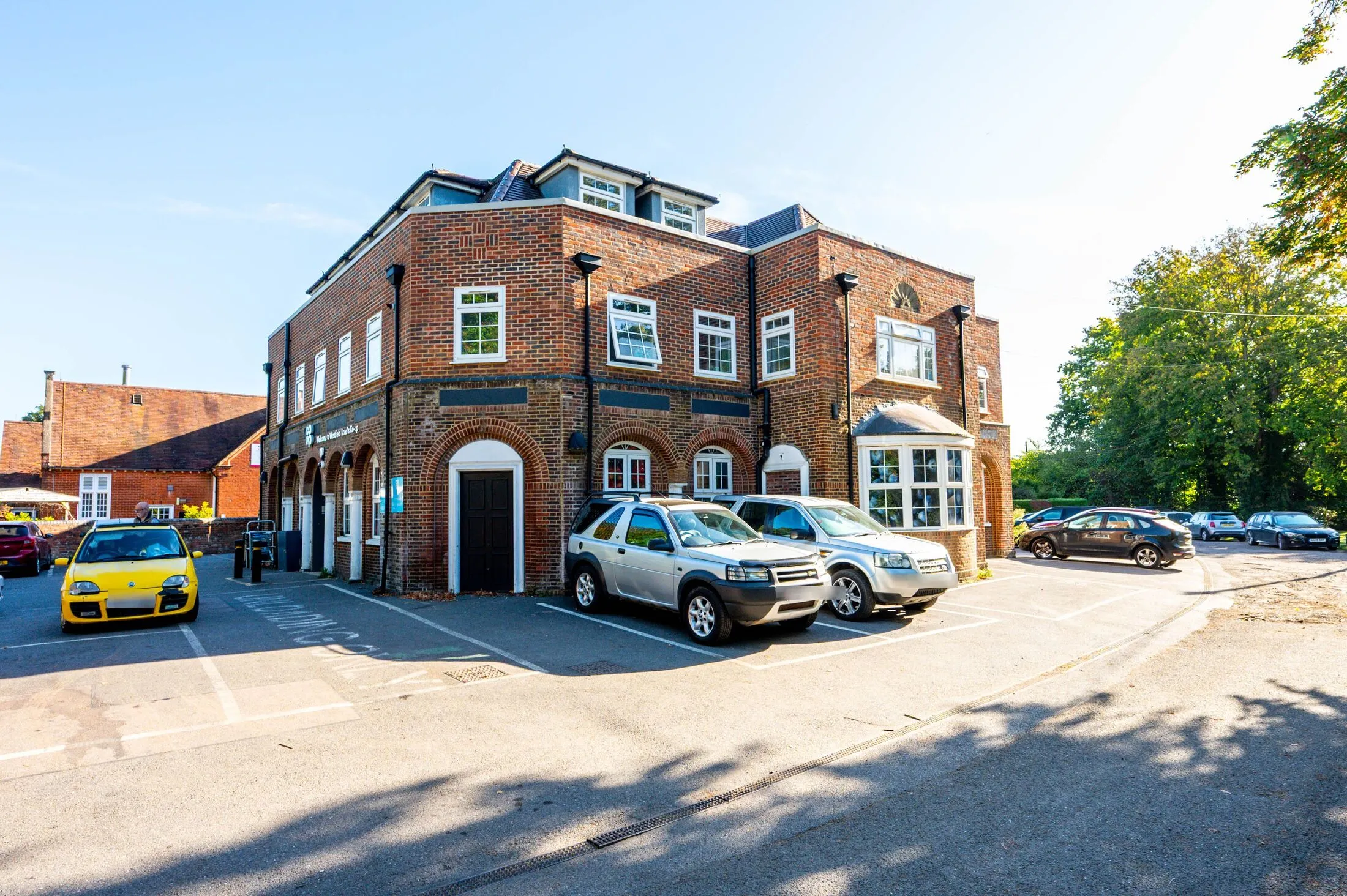 Flat Westfield Road in Woking