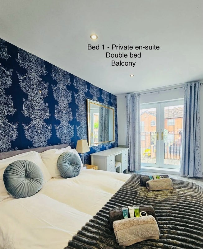 Room Hunningley Lane in Barnsley