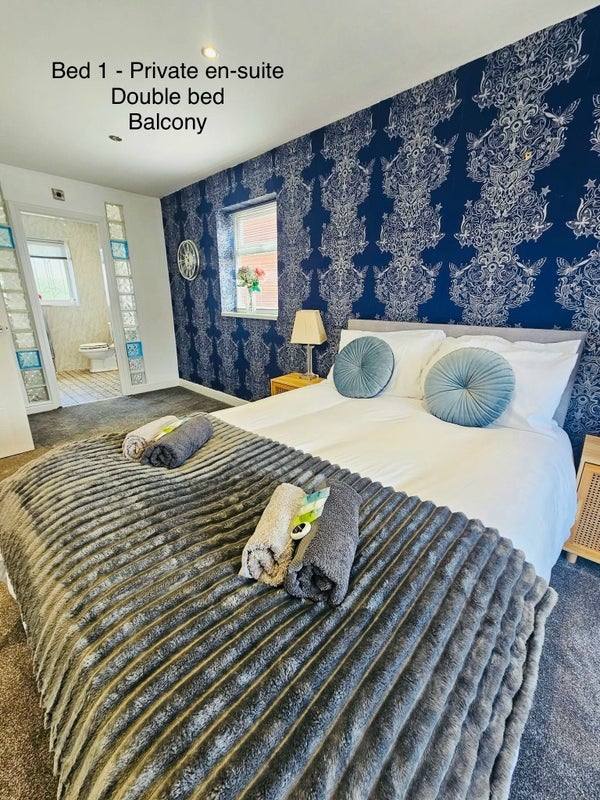 Room Hunningley Lane in Barnsley