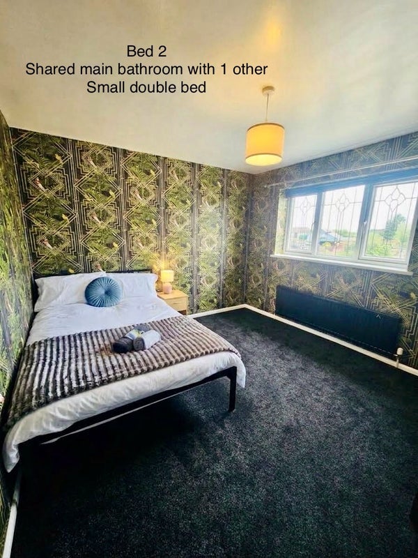 Room Hunningley Lane in Barnsley