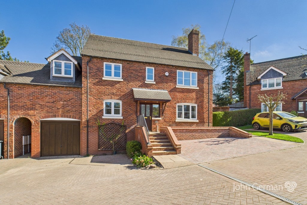 House Newton Road in East Staffordshire