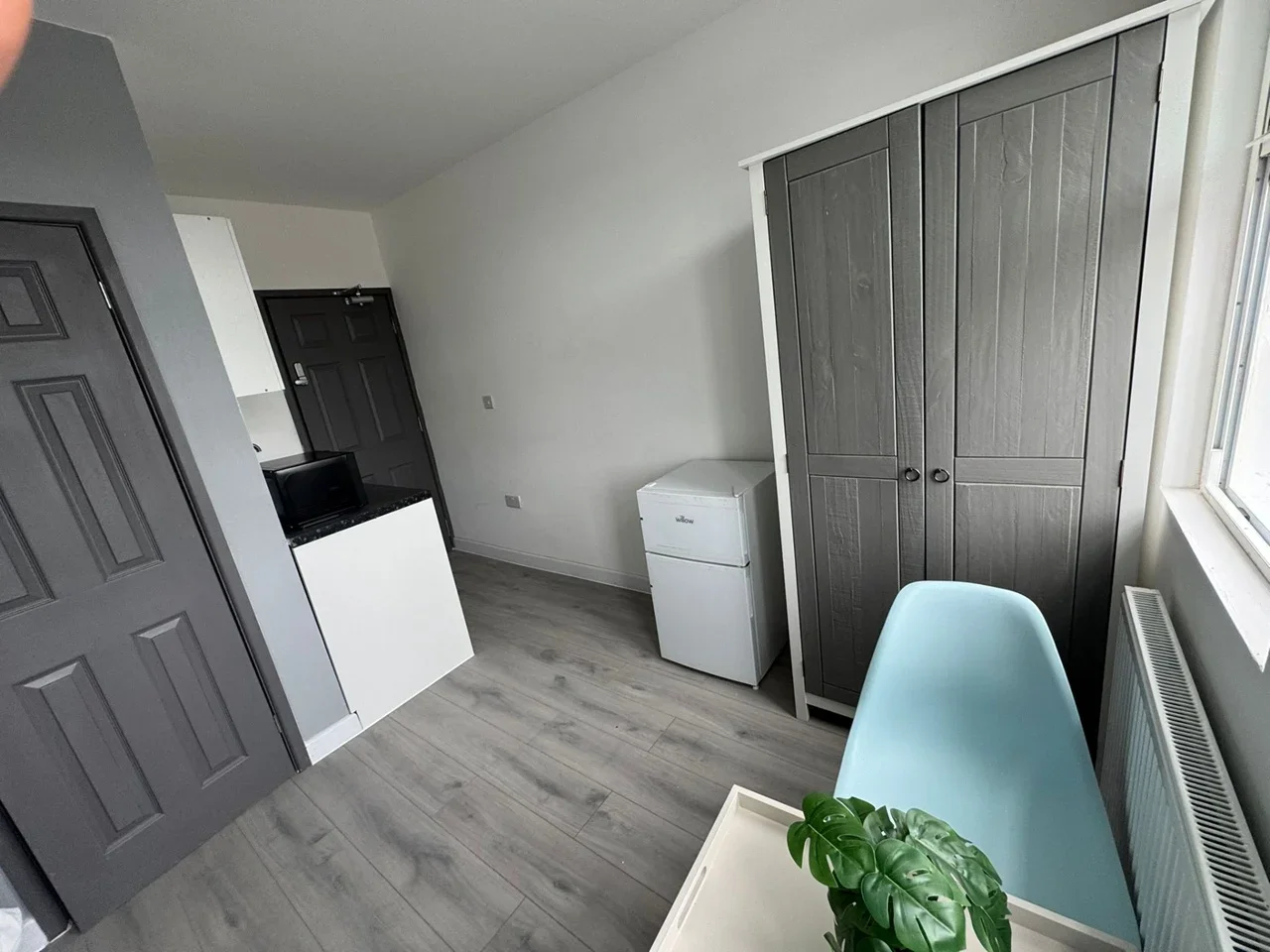 Flat Whitchurch Lane in Greater London
