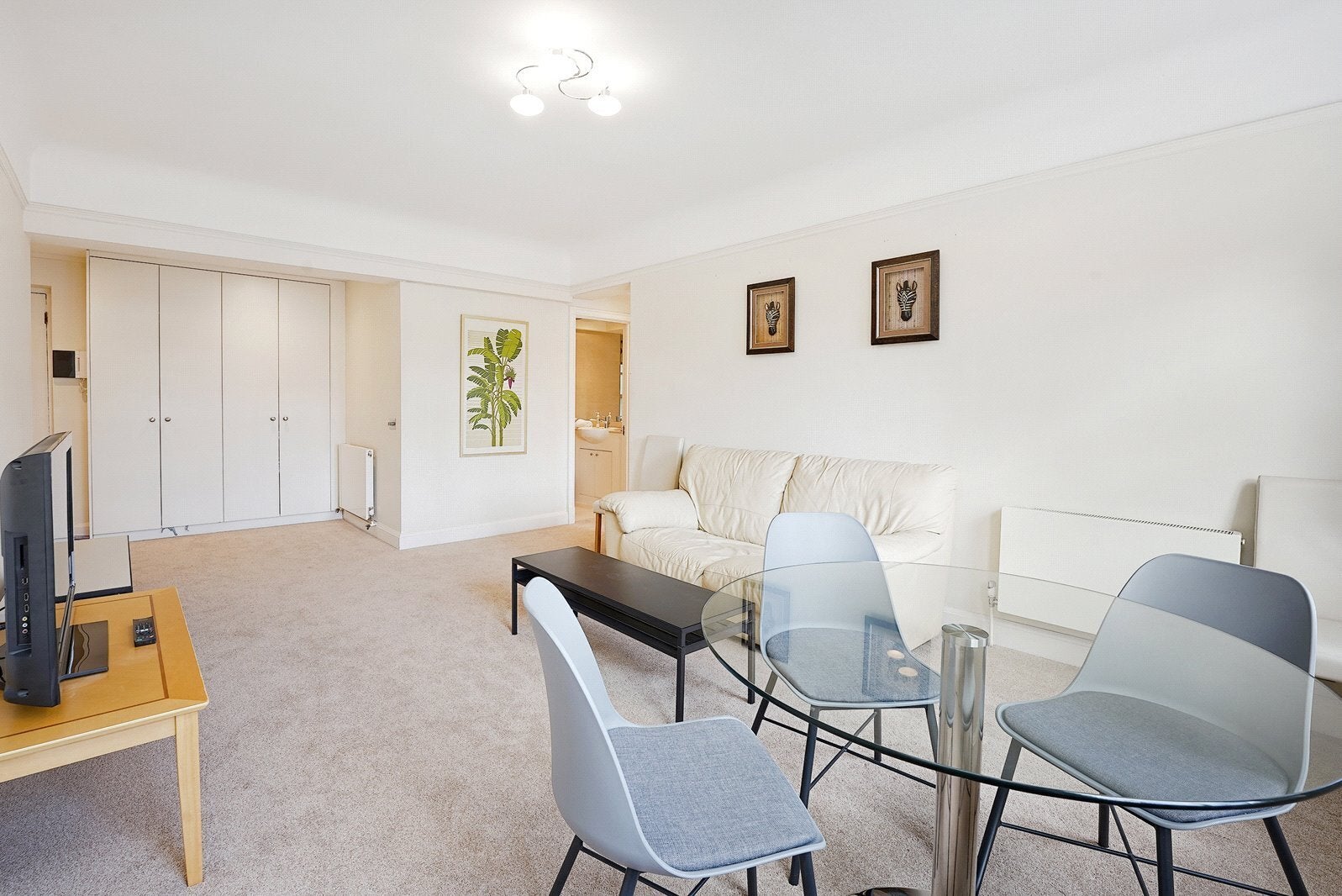 Flat Fulham Road in Greater London