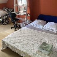Room Rue Scarron in Le Mans