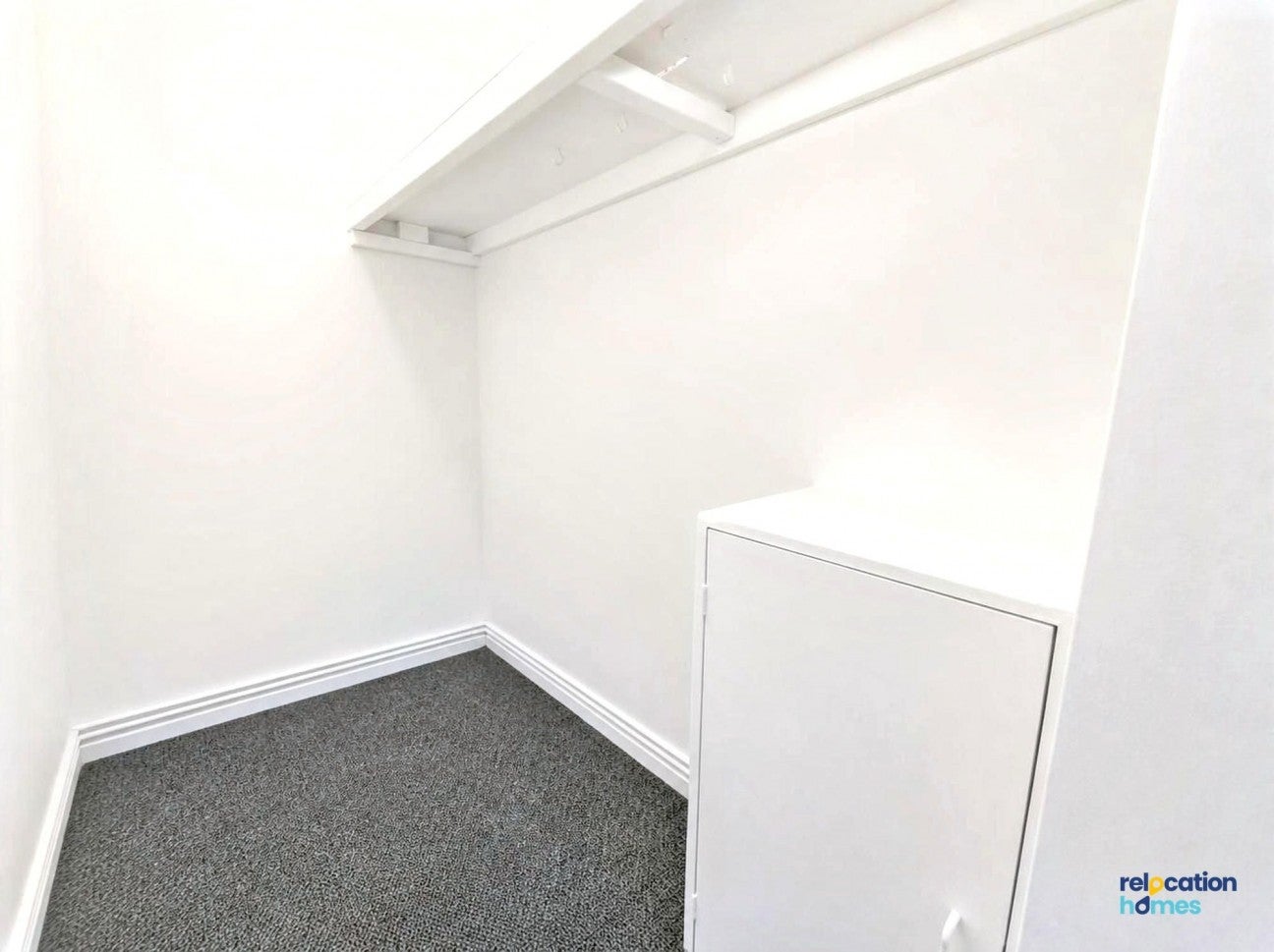 Flat Nutfield Close in Greater London