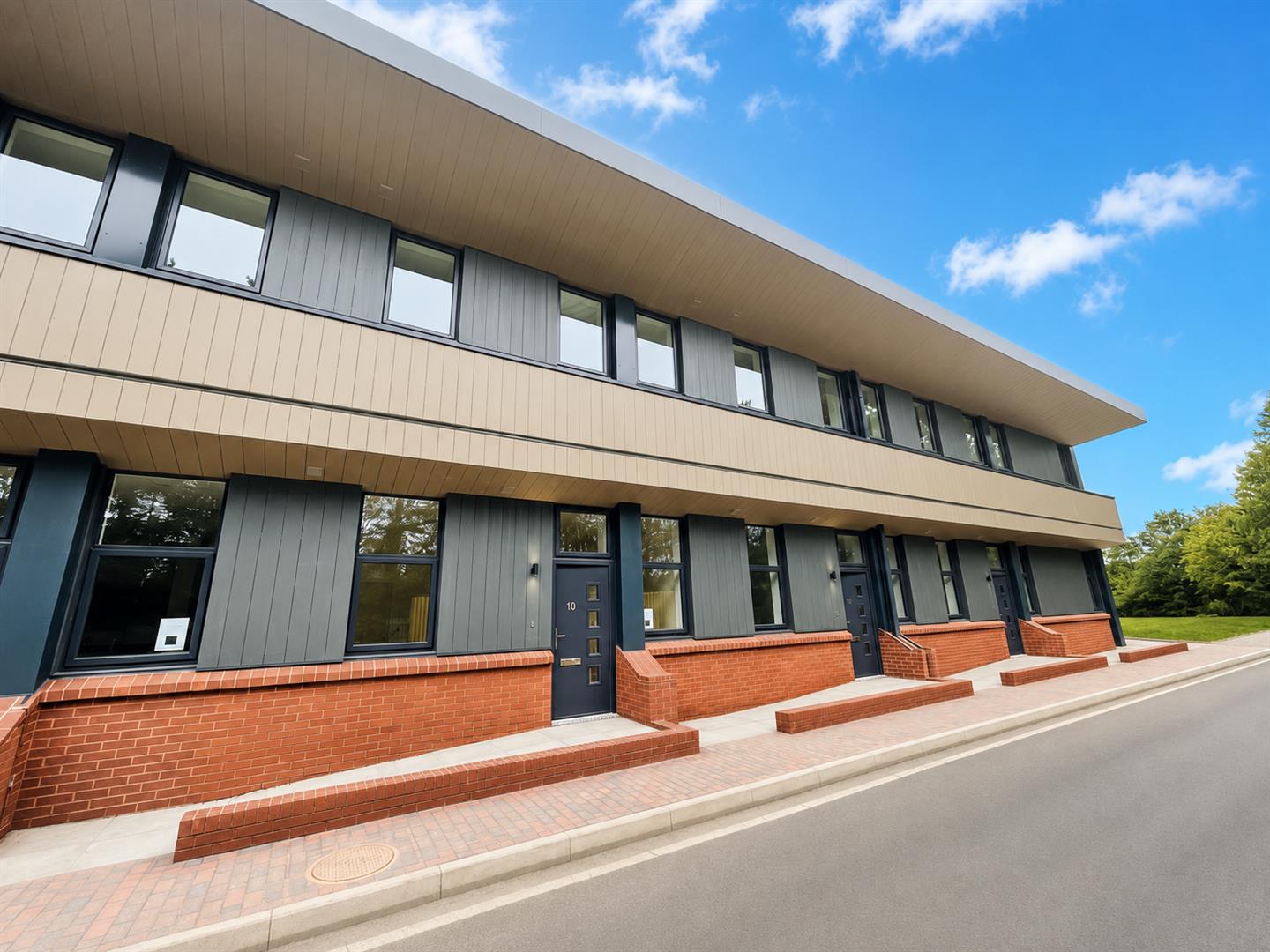 Flat Ashwood Way in Basingstoke and Deane