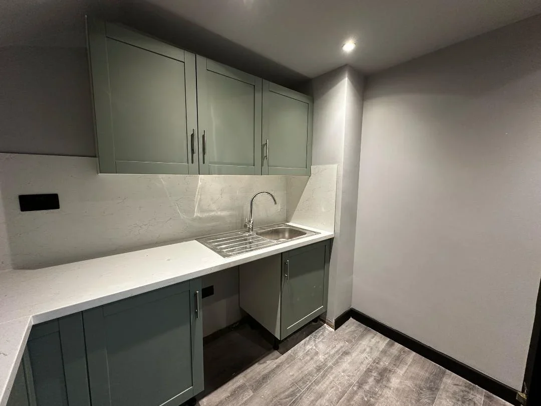 Room Framfield Road in Greater London