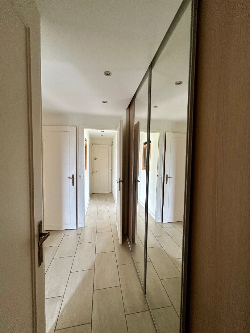 Flat Sentier des Rossignols in Fresnes