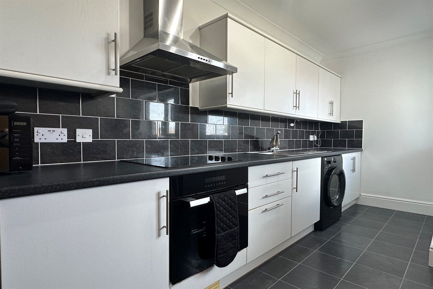 Flat Longlands Road in Chichester