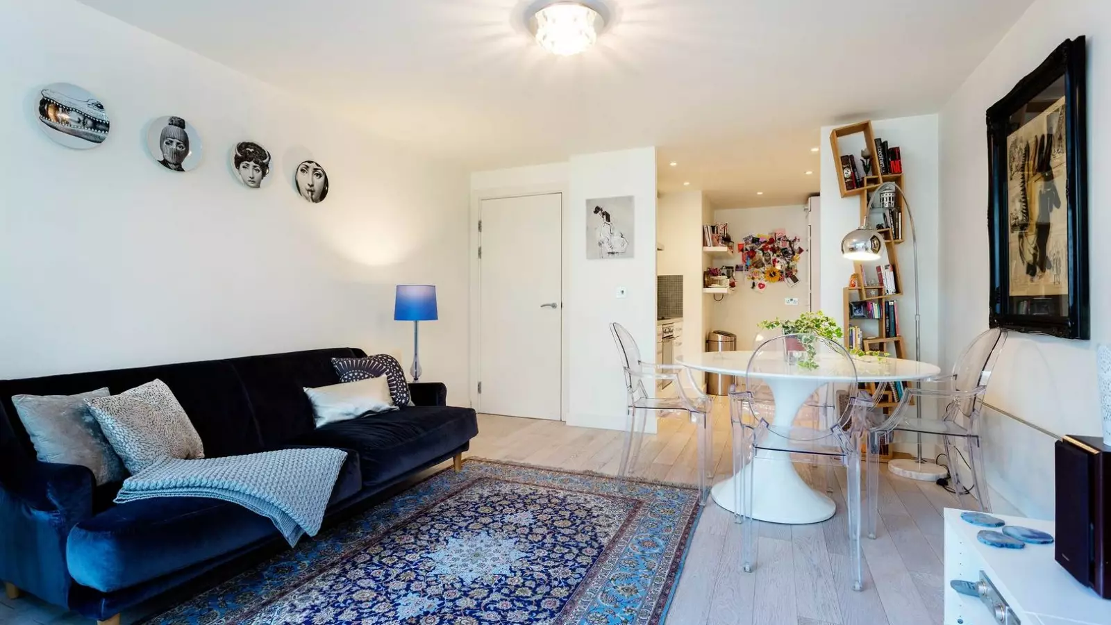 Flat Orsman Road in Greater London