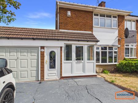 House Longwood Rise in Willenhall