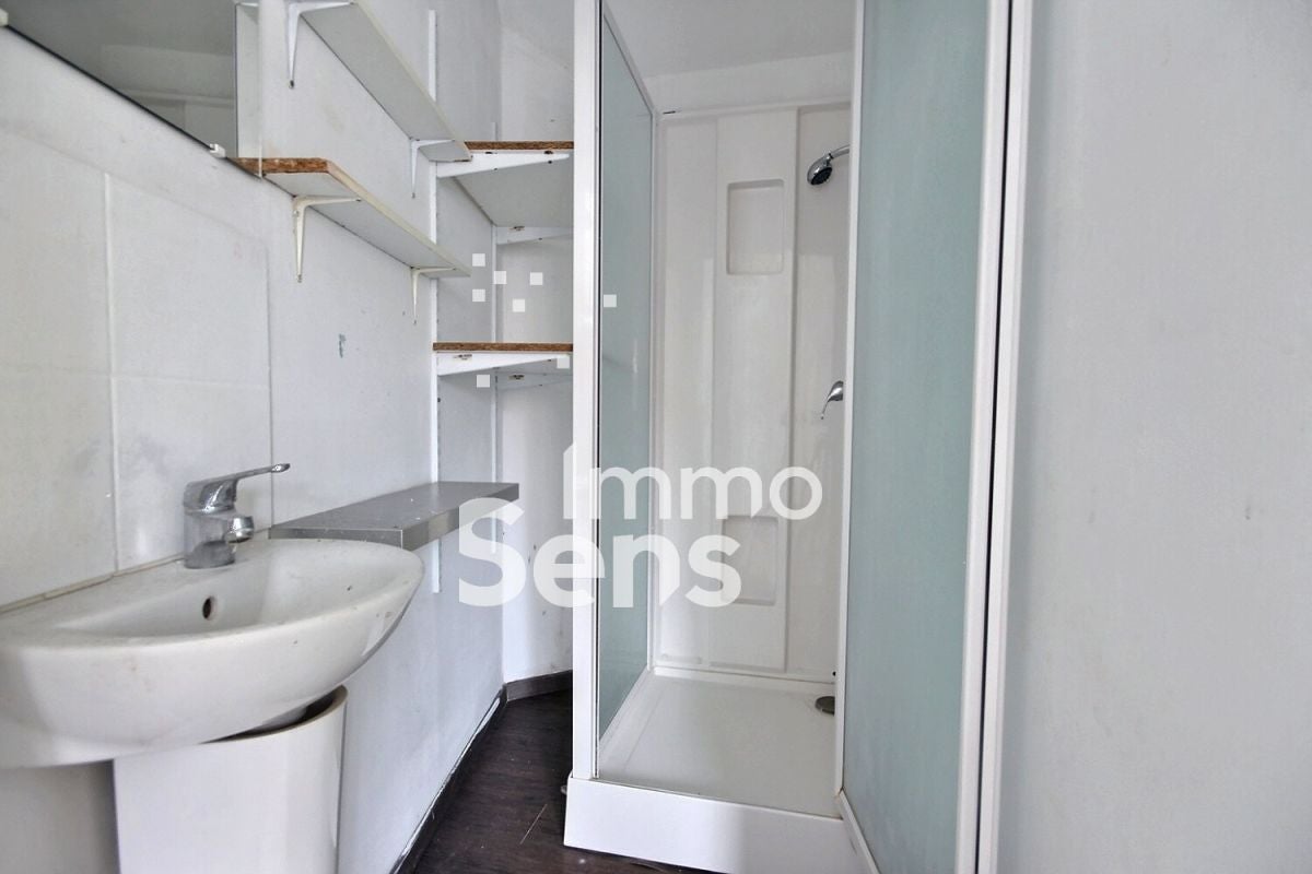 Appartement Rue du Faubourg de Roubaix à Lille