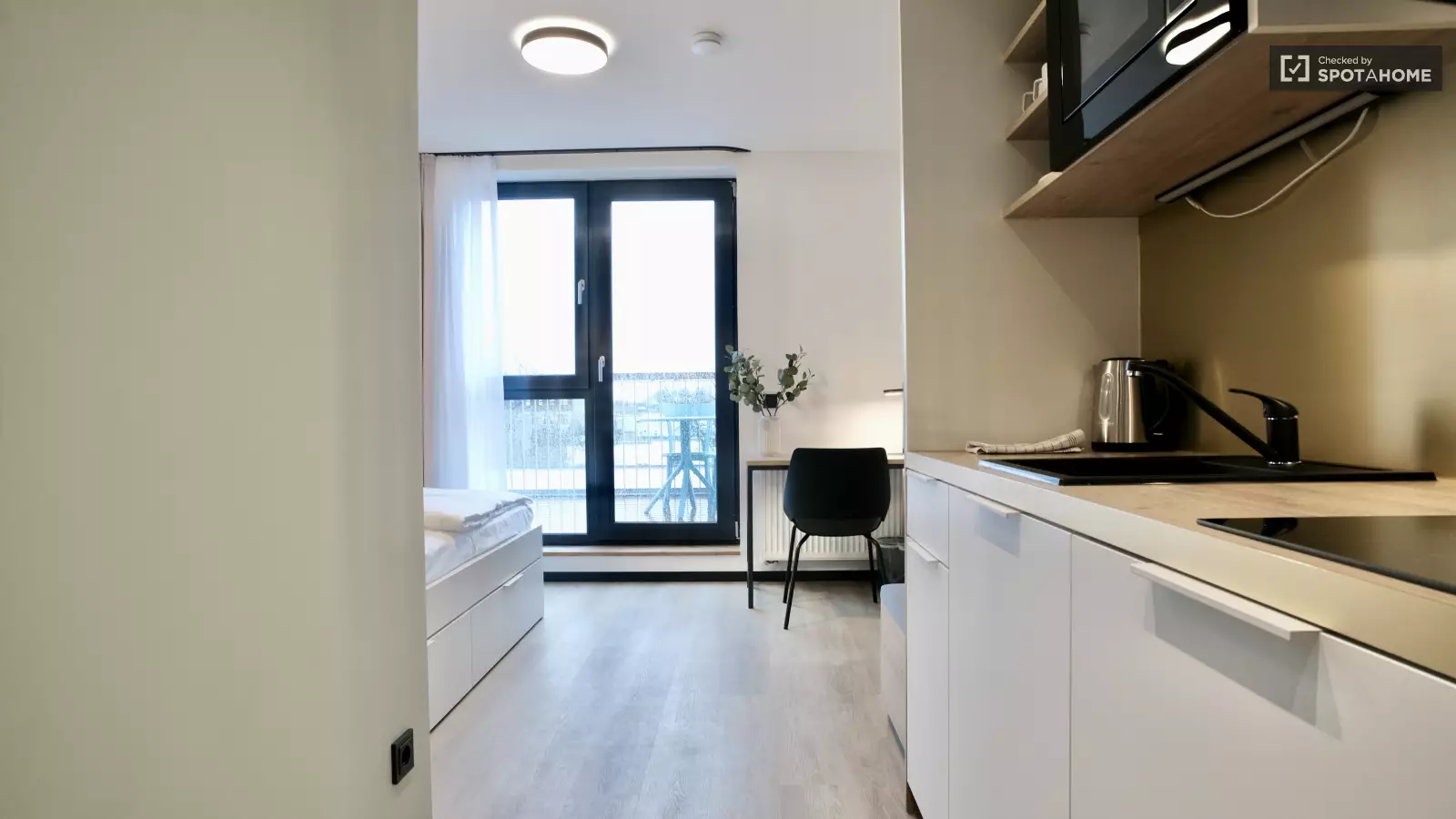 Wohnung Pestalozzistraße in Berlin